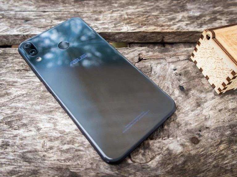 Zenfone 5z ZS620KL NEW for parts - Display, battery, lower board, antennae etc. - Image 4 of 4