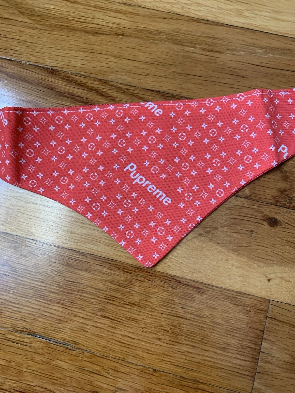 Bandanas réversibles pour chiens (lot de 2) taille S (marque Puppy Take On Supreme)