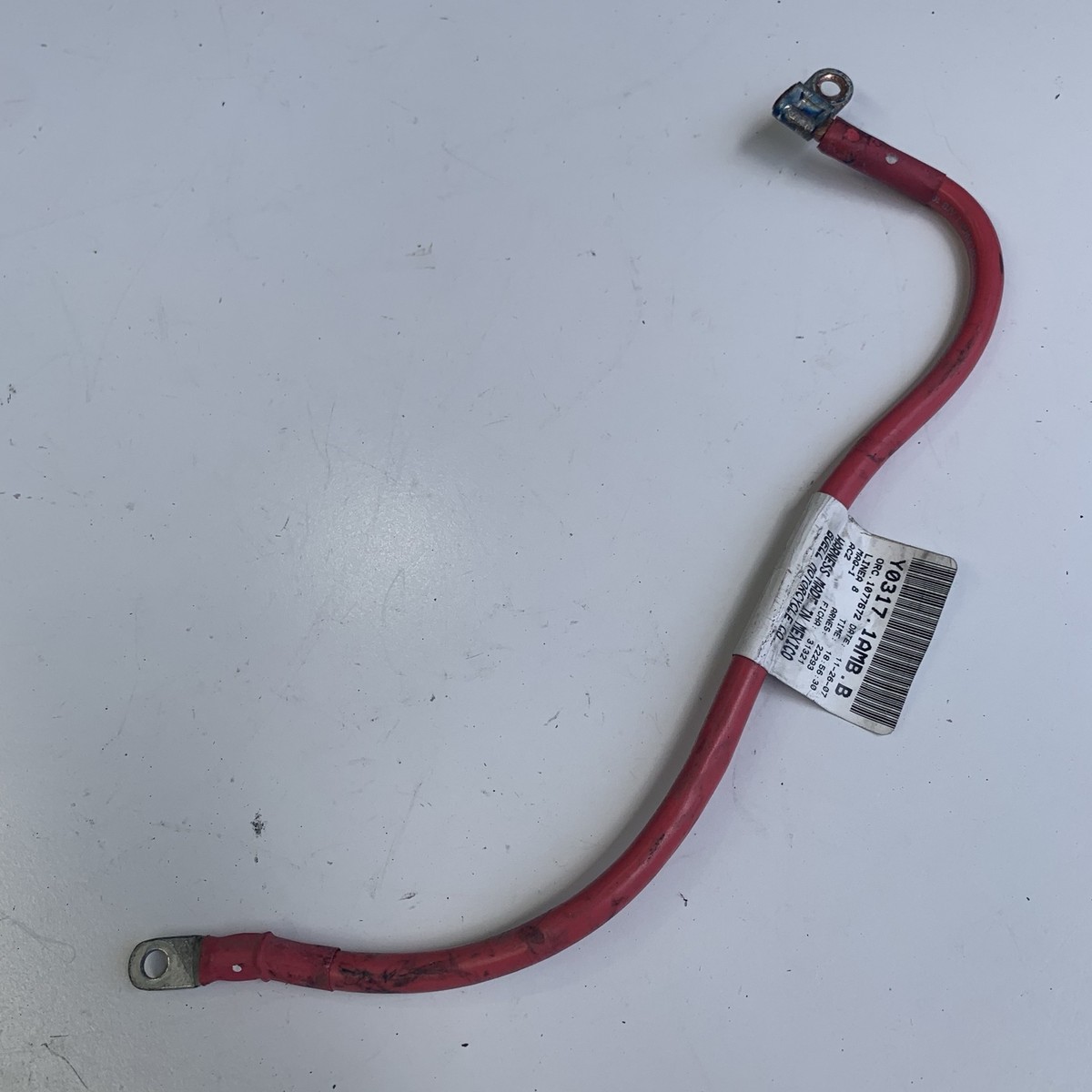A Buell 1125 1125R 2008 Power battery cable wire connector