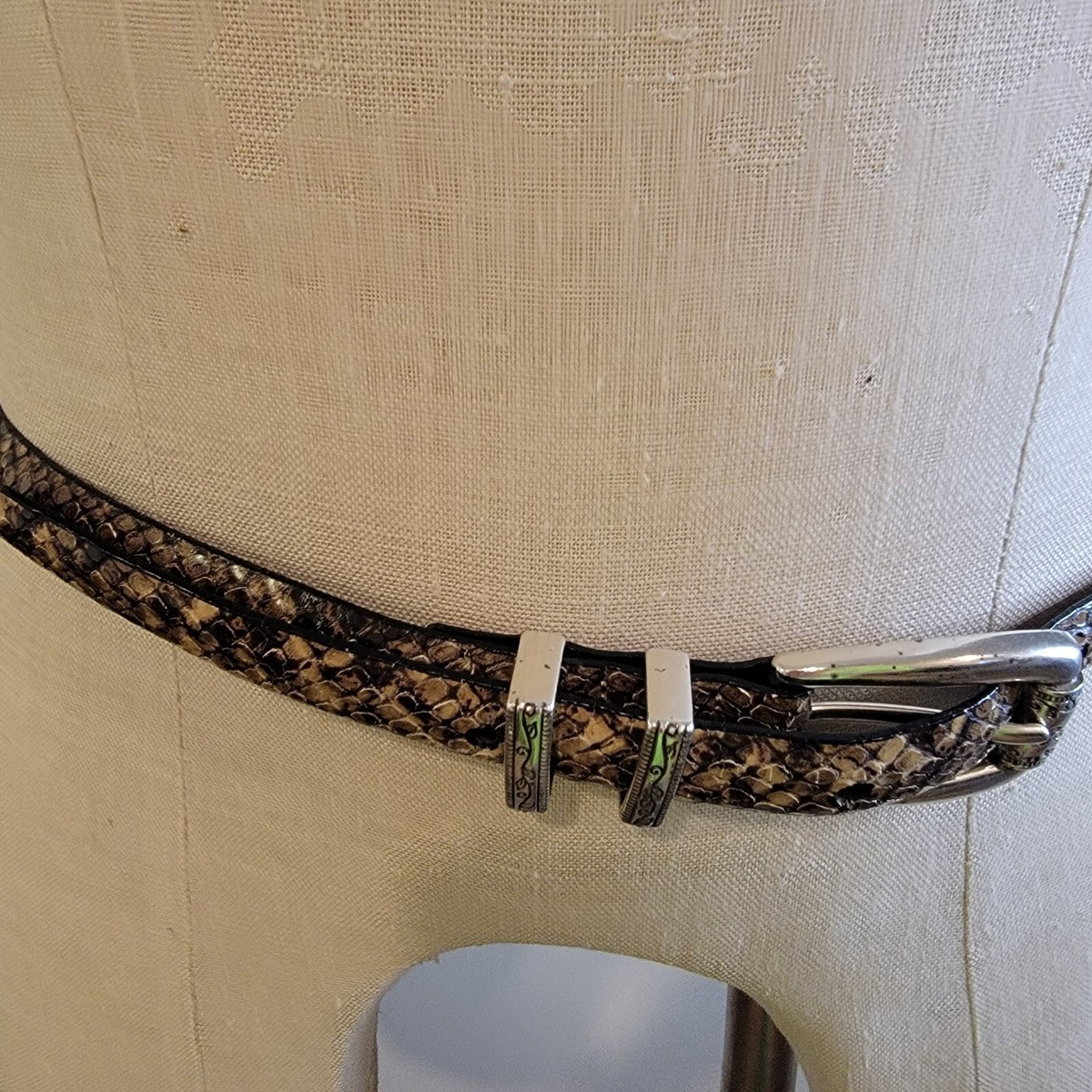 Snakeskin Belt Tan with Silver Buckle NEW Amazon.com: Women main image 2