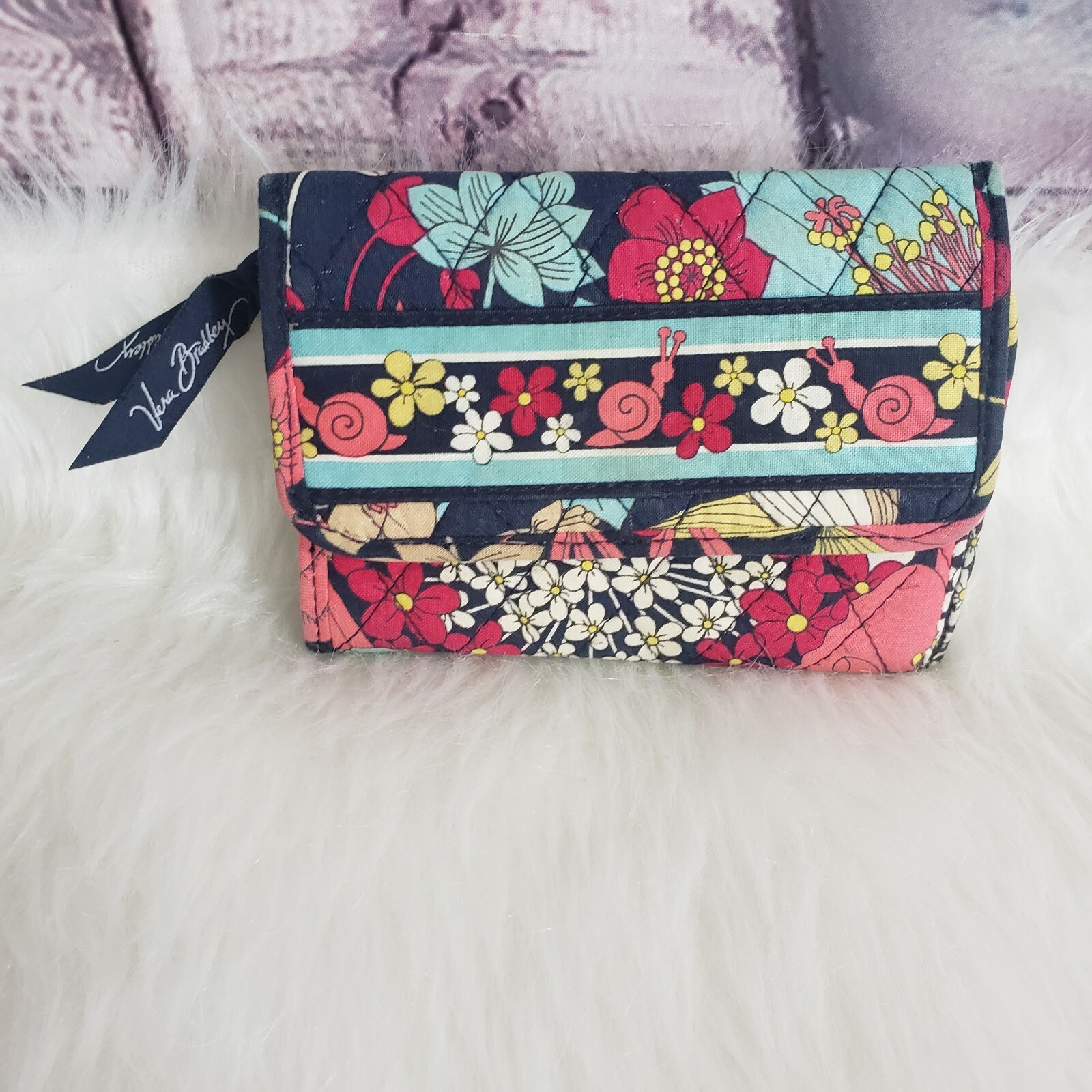 vera bradley trifold wallet