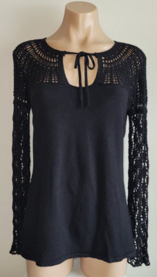 Cache Y2K Medium Black Keyhole Crochet Neck Shoulder Lace Long Sleeve Blouse
