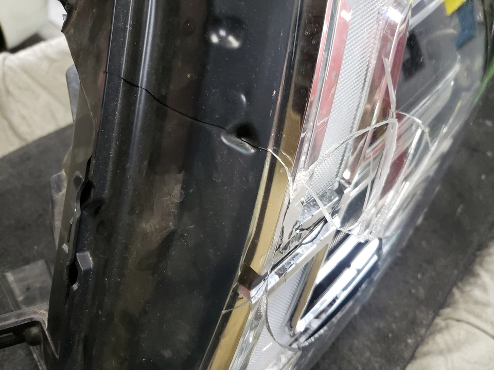 Faro Nissan Armada 2021. 26060-6JL1A* ver descripción* Foto 4 de 4