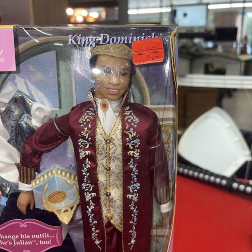 Barbie the Princess and the Pauper 'King Dominick'..New In The Box!!!! C5775 - Picture 4 of 9