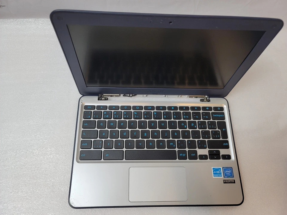 ASUS  Chromebook Model C202SA-RB02-CB 11.6inch, 16 SSD. !READ! - Image 3 of 4