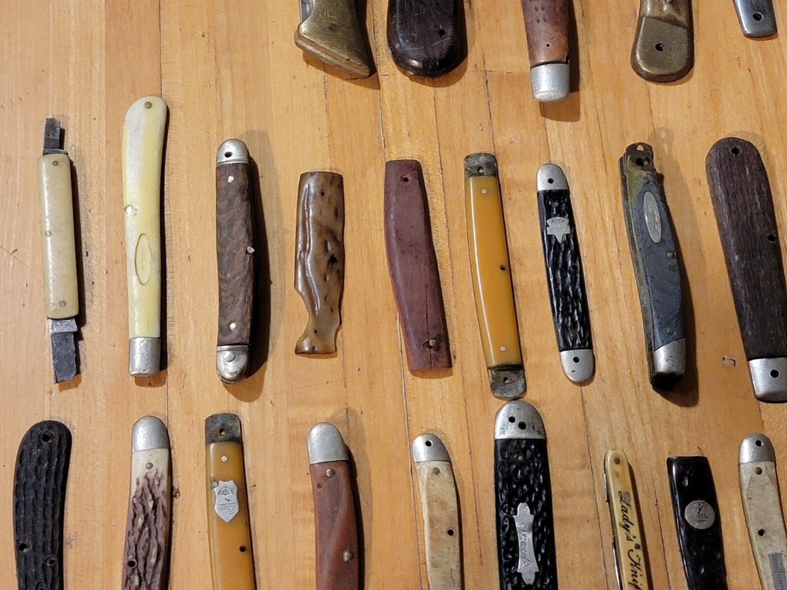 Pocket Knife Repair Parts Lot Scales Badges Cowan Creek Keen Kutter