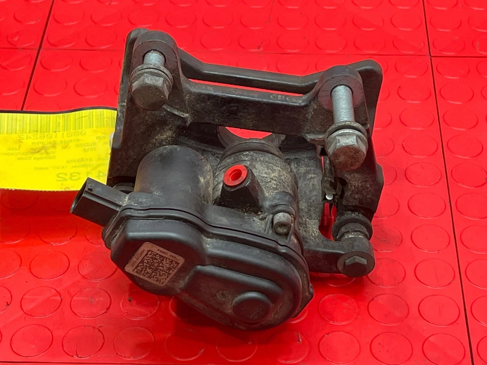 13-17 Audi S6 pinça de freio traseiro/conjunto de atuador lado direito do passageiro fabricante de equipamento original - Imagem 2 de 4