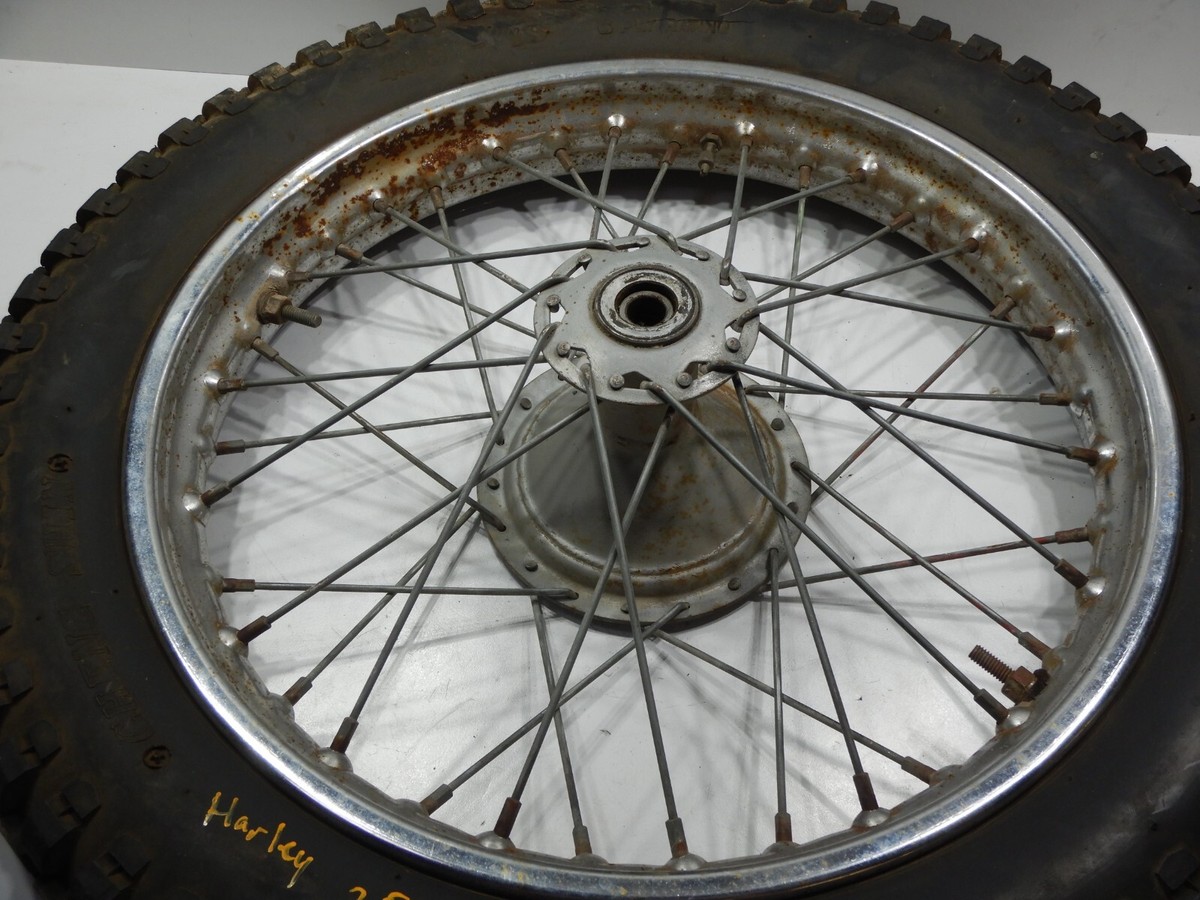 Rear wheel rim hub 18