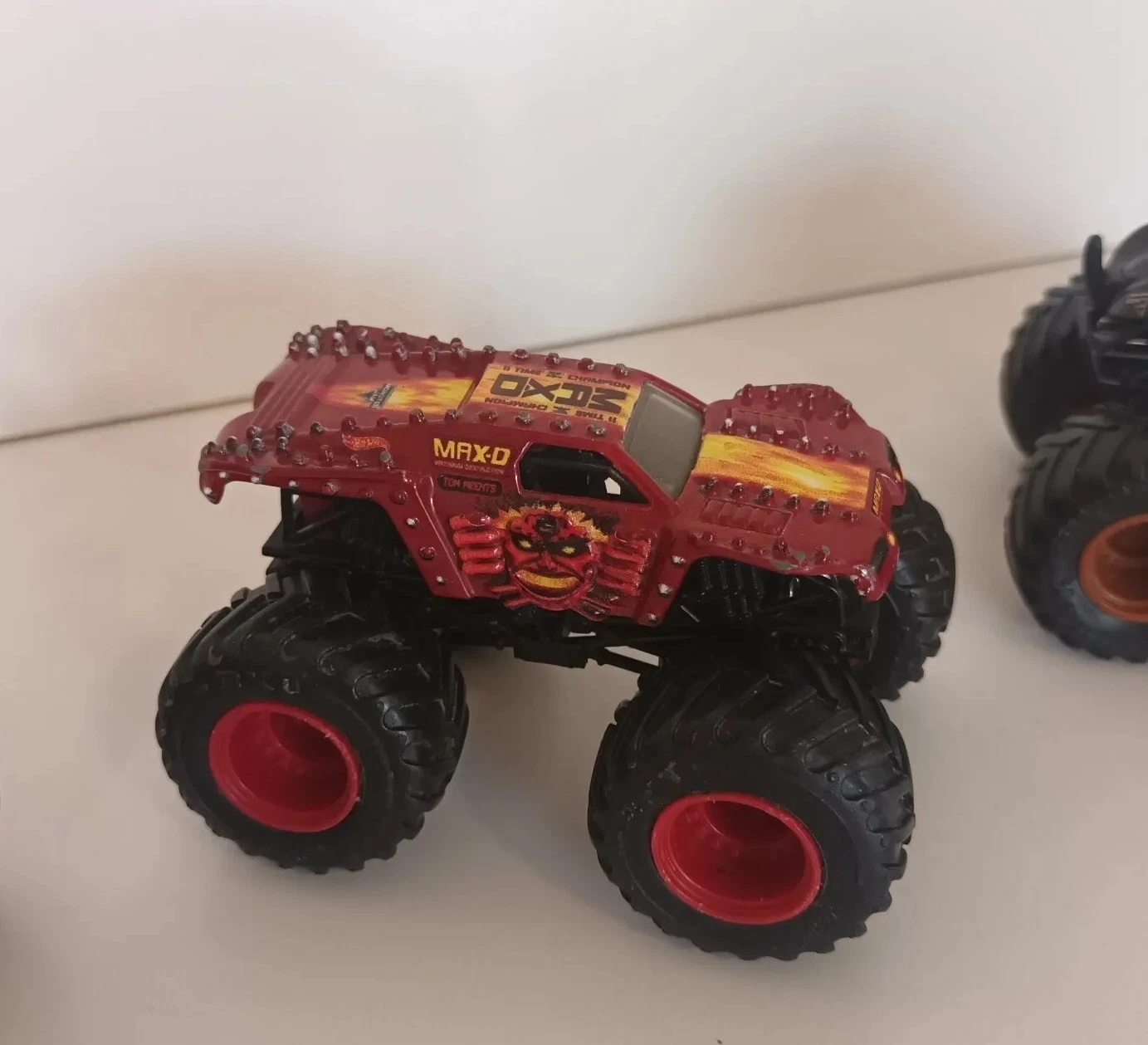 Picture 4 of 18