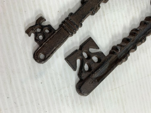Menge 2 Gusseisen Skelett Schlüssel Wandbehang rustikale Kunst Metall verrostet 9" & 7,75" - Bild 4 von 5