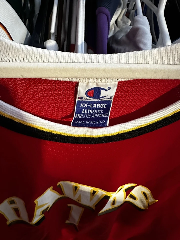 Camiseta deportiva de baloncesto vintage Champion Atlanta Hawks talla XL Foto 3 de 4