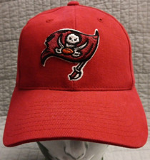 NWOT Vtg Adj Strapback Logo Athletic Tampa Bay Buccaneers NFL Logo Hat Cap NOS