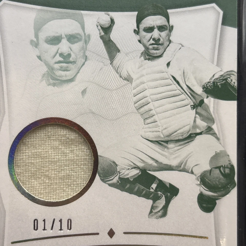 Panini National Treasures Yogi Berra All Century 2017 juego material usado 01/10 Foto 3 de 4