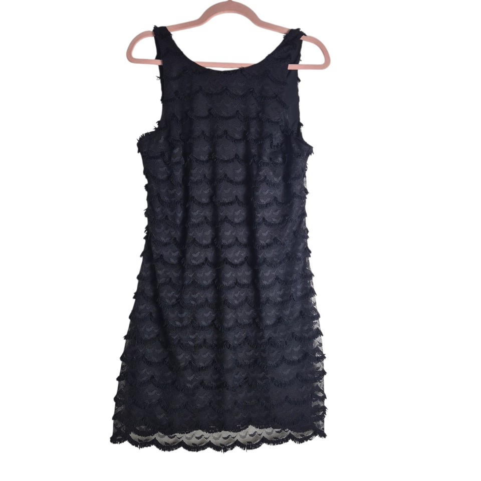 Guess Scalloped Fringe Lace Sleeveless shift mini dress, Size M (AU8)