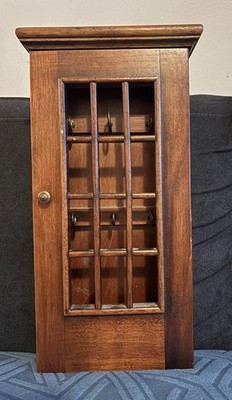 Vintage Wooden Wall Mount Key Cabinet Holder Box Open Faux Window Grid 6 Hooks