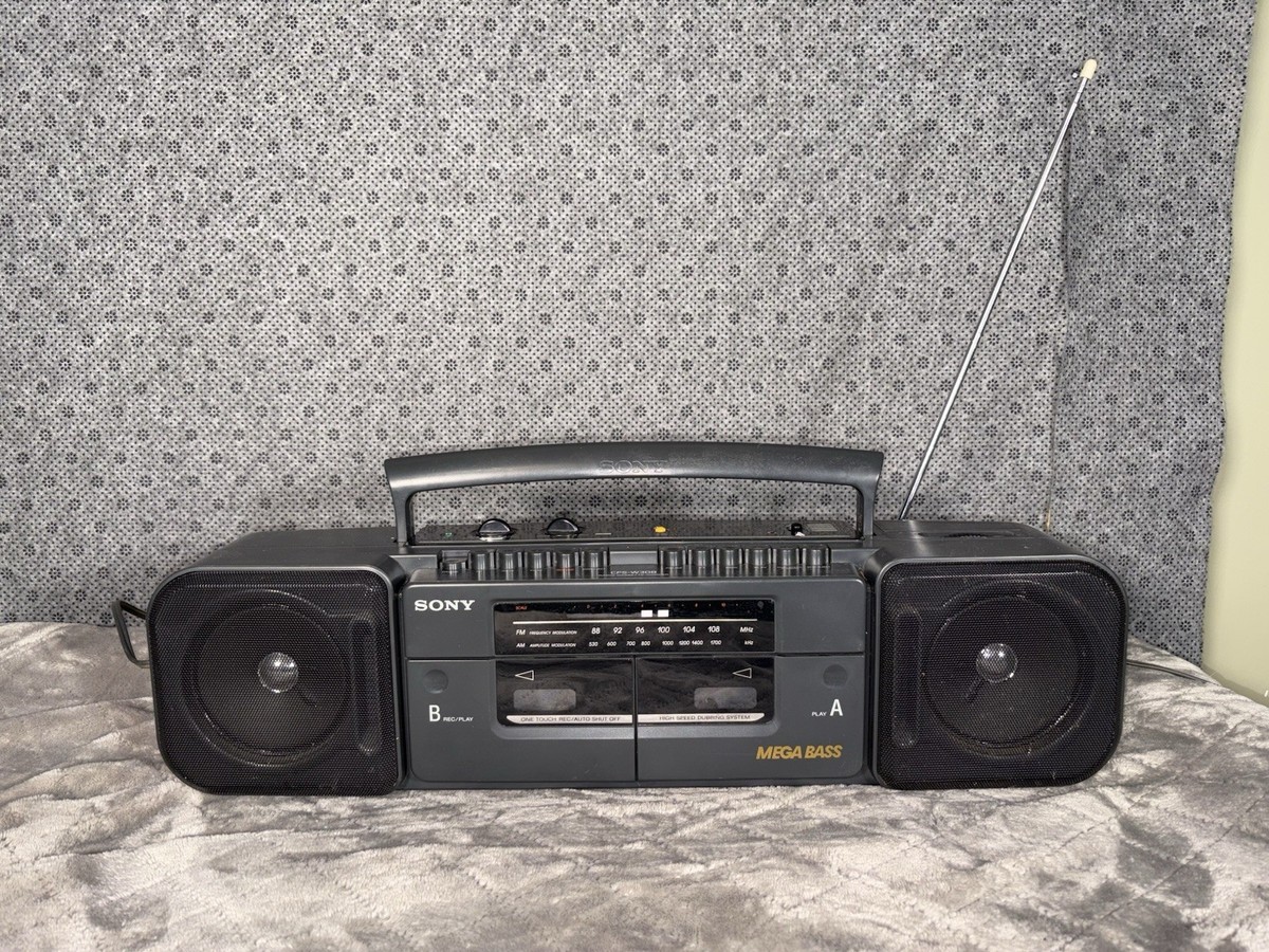 Sony Cfs-w308 Am/fm Stereo Dual Cassette Boombox Mega Bass Tested