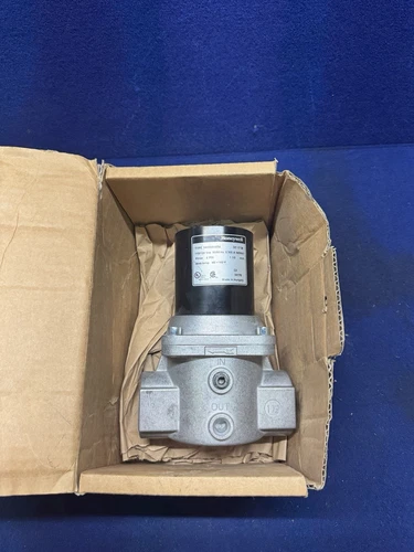 Honeywell V4295A1056 120v Solenoid Gas Valve N.C. 1-1/2" NPT 2 PSI