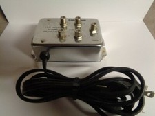RADIO SHACK 4 WAY DISTRIBUTION AMPLIFIER