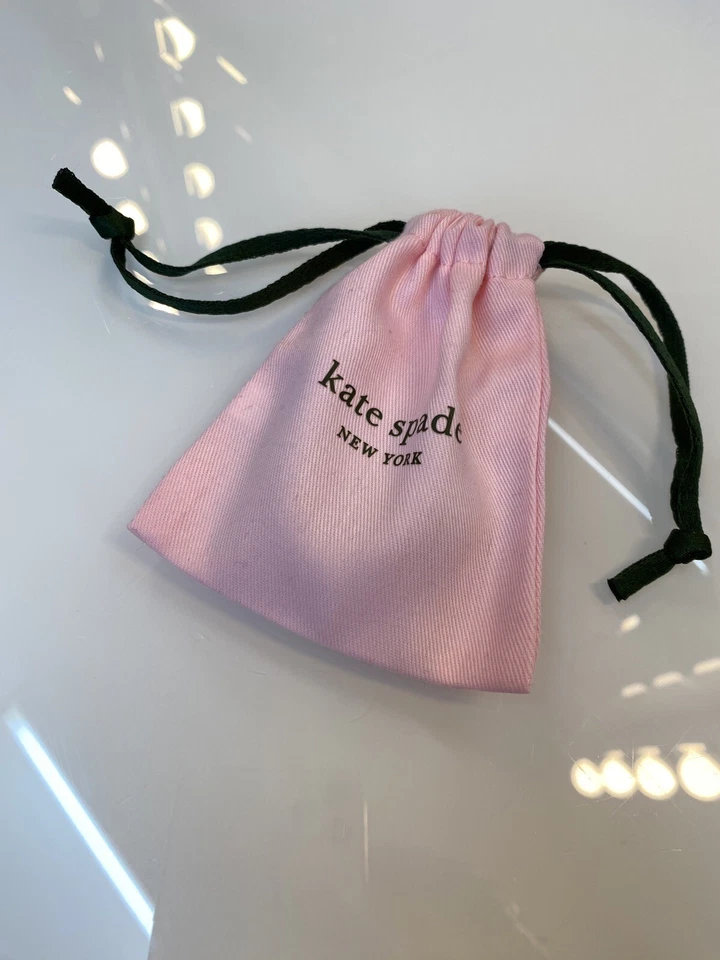 Brincos Kate Spade New York Studs Heartful Studs - Melancia Esmagada. - Imagem 4 de 4