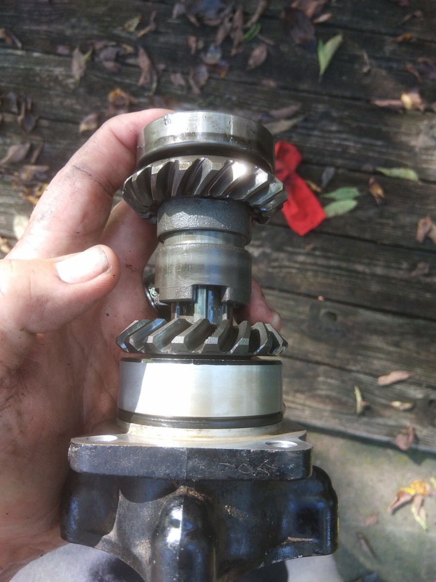 85 Yamaha Moto 4 Yfm200 Pinion Drive Gear Assembly 52G-17530-00-00