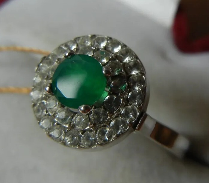Vintage 925 Silver Ring Ukraine Size 8 Green White Stone with Tag-image