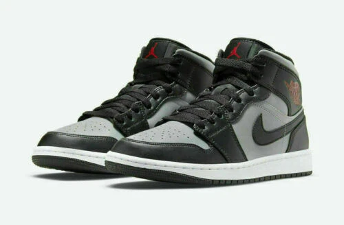 AUTENTICO AIR JORDAN 1 Mid Nero Palestra Rosso Grigio Particelle 554725 096 Youth GS Taglia