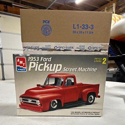 AMT Ertl 1953 Ford Pickup Street Machine 1:25 Model Kit Skill 2 MPN 6341