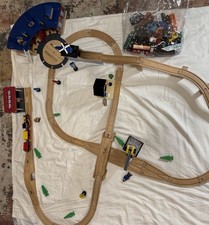 Brio Thomas Train Set Wood Railway Sheds Station Bridges Heli-pad 100pc  Lot