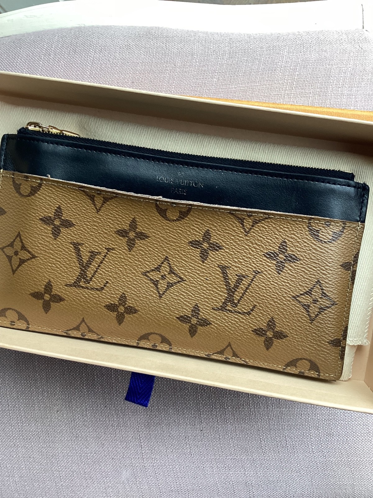 Louis Vuitton Slim Wallet Purse monogram zip closure . Reverse colour