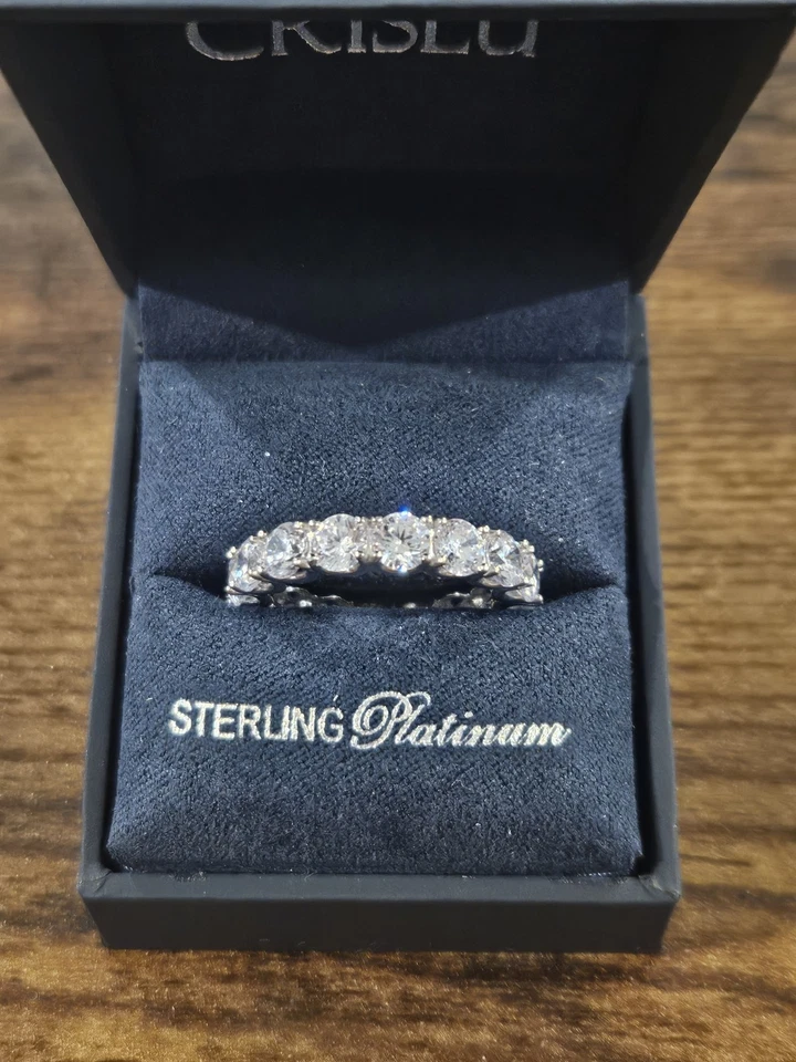 Anillo Crislu Grande Corte Redondo Talla 8 Foto 2 de 4