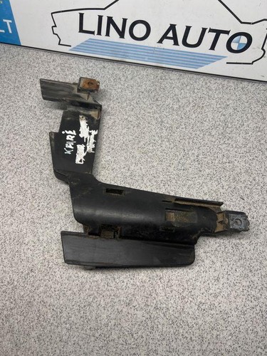 BMW 3 Touring E46 Rechte Scheinwerferhalter 1301073017 2.00 Diesel 33764840