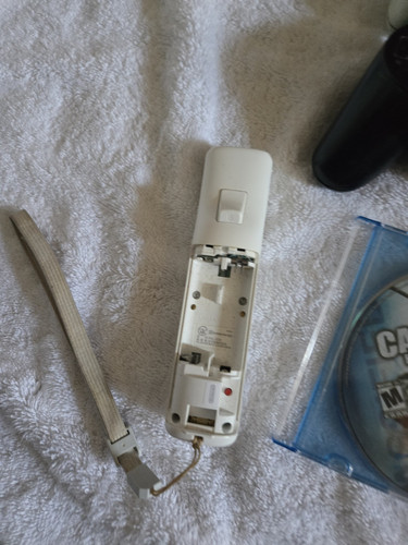 PS3, Xbox, Wii Controller Lot And Games Lot As Is Defective - Picture 6 of 7