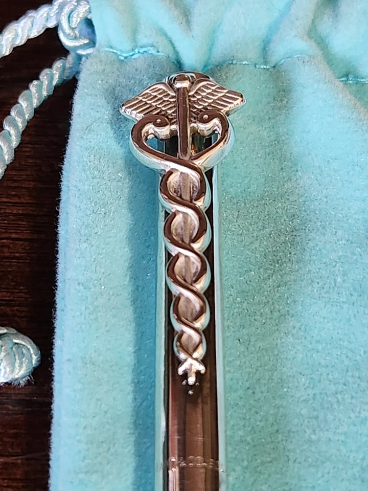 Elegante bolígrafo vintage Tiffany & Co de plata de ley .925 Caduceus Foto 3 de 4