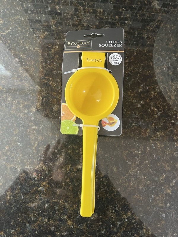 Citrus Squeezer - New