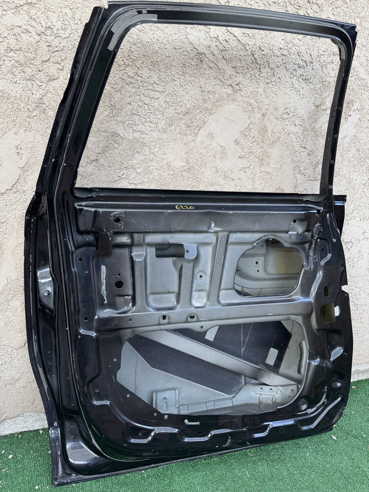 Rolls-Royce Ghost 2010-2018 Rear Left Door shell