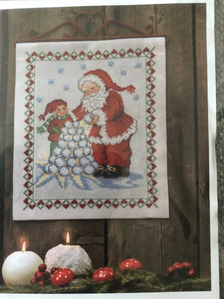 ANCHOR IDENA  CROSS STITCH KIT - FATHER CHRISTMAS AND ELF SNOWBALLING. - Image 2 of 3