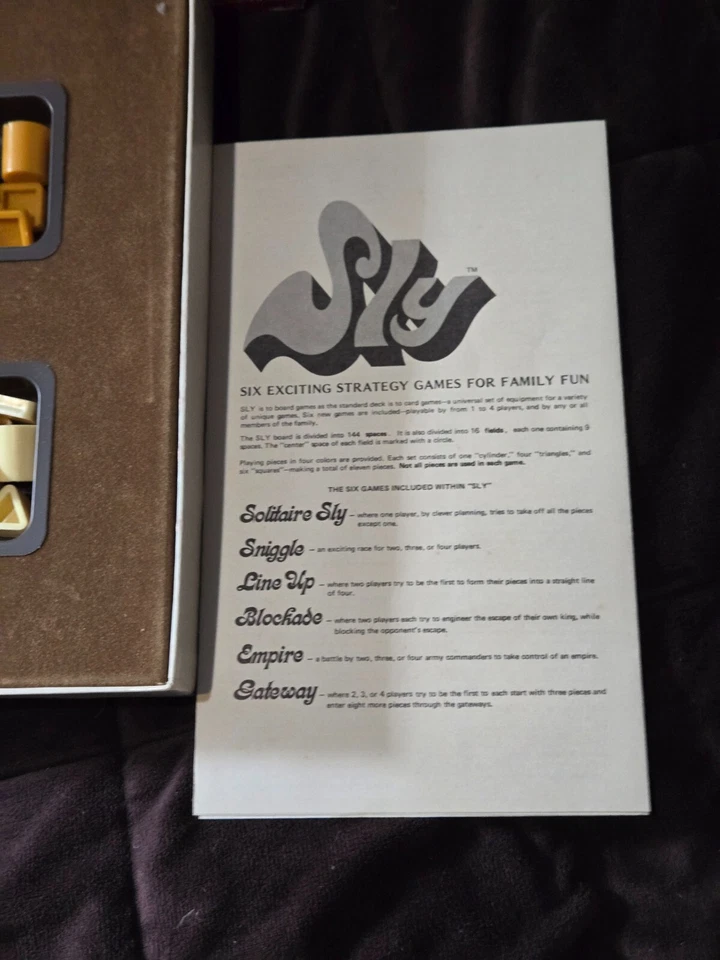 Vintage 1975 SLY BOARD GAME Fireside Game 6 in 1 Strategy 100% COMPLETE - Image 4 of 4