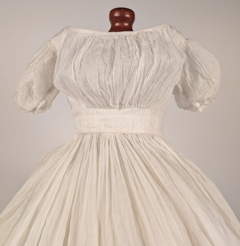 CIVIL WAR 1850’S GIRL’S WHITE BATISTE SUMMER DRESS W PUFF SLEEVES - Picture 2 of 9