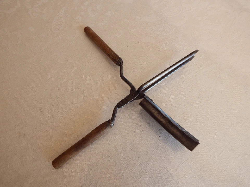 Ancien Fer à Friser Outil de Métier Coiffeur - Photo 3/4