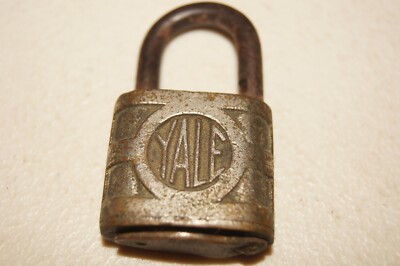 YALE & LOCK Company RUSTY PADLOCK No Key w/ Keyhole Cover Antique Vintage 1900s