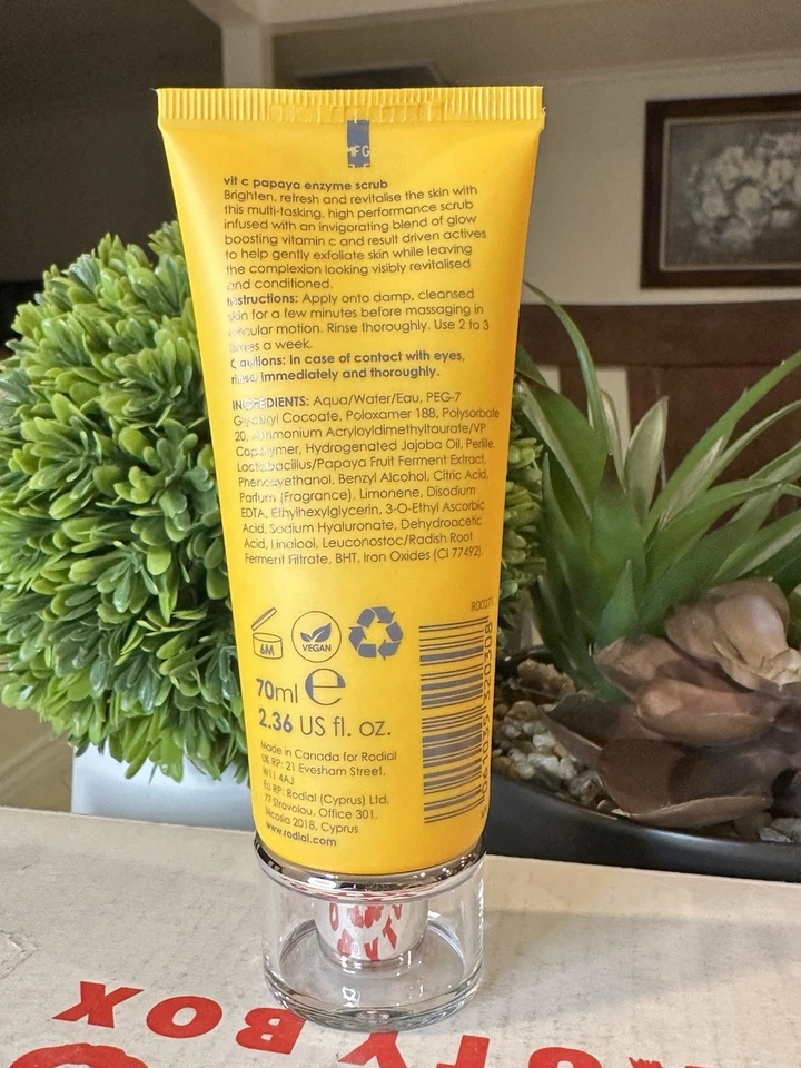 Rodial VIT C Papaya Enzyme Scrub Brighten & Renew 2.36oz/70mL FULL SZ SEALED $50 - Image 2 of 2