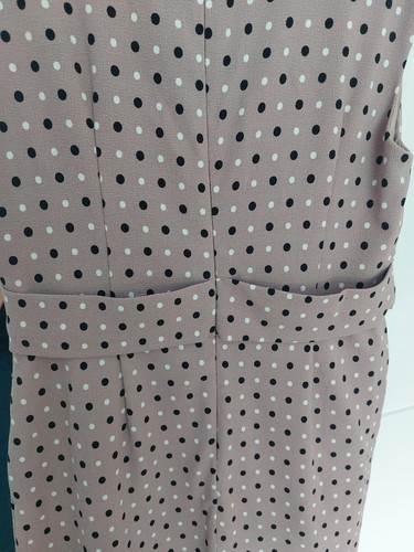 Super FlatteringGOK Wan ULTIMATE Bow Midi Dress in Nude/Spot with control lining - Picture 6 of 13