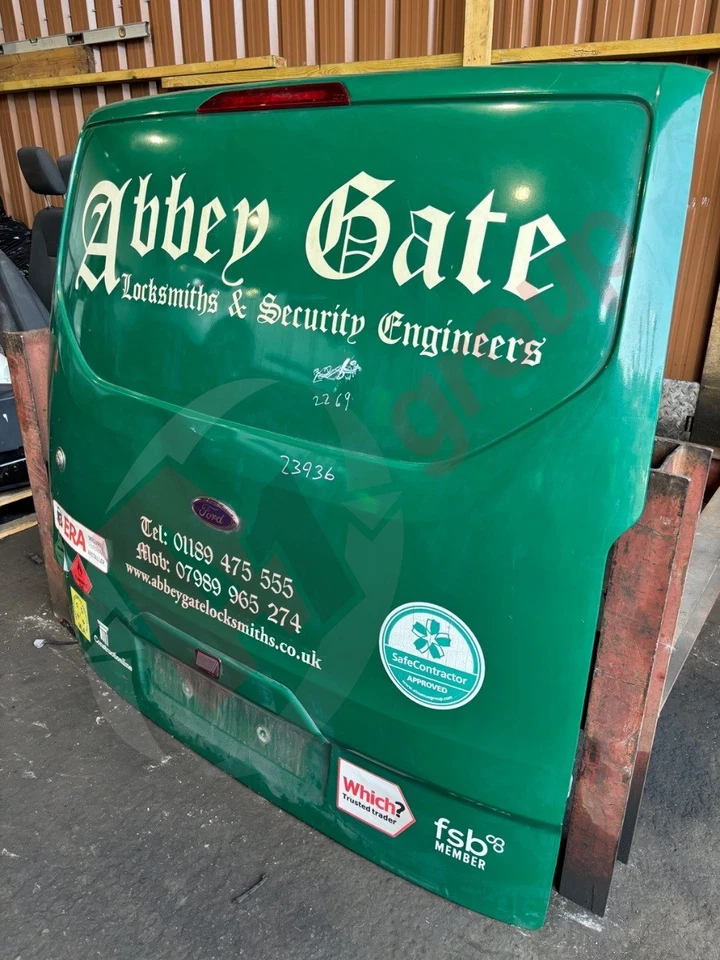 FORD TRANSIT CUSTOM 290 MK8 12-18 COMPLETE REAR TAILGATE - Image 2 of 4