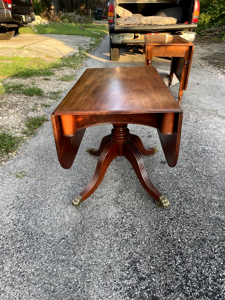 Early 19th Century Regency Mahogany Drop-Leaf Table table with brass feet - Image 2 of 4