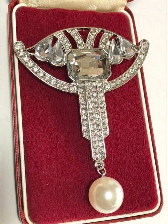 Stunning Art Deco Style Geometric Crystal & Pearl Silver Tone Brooch Shawl Pin