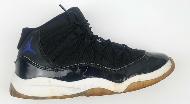 nike air jordan 11 space jam