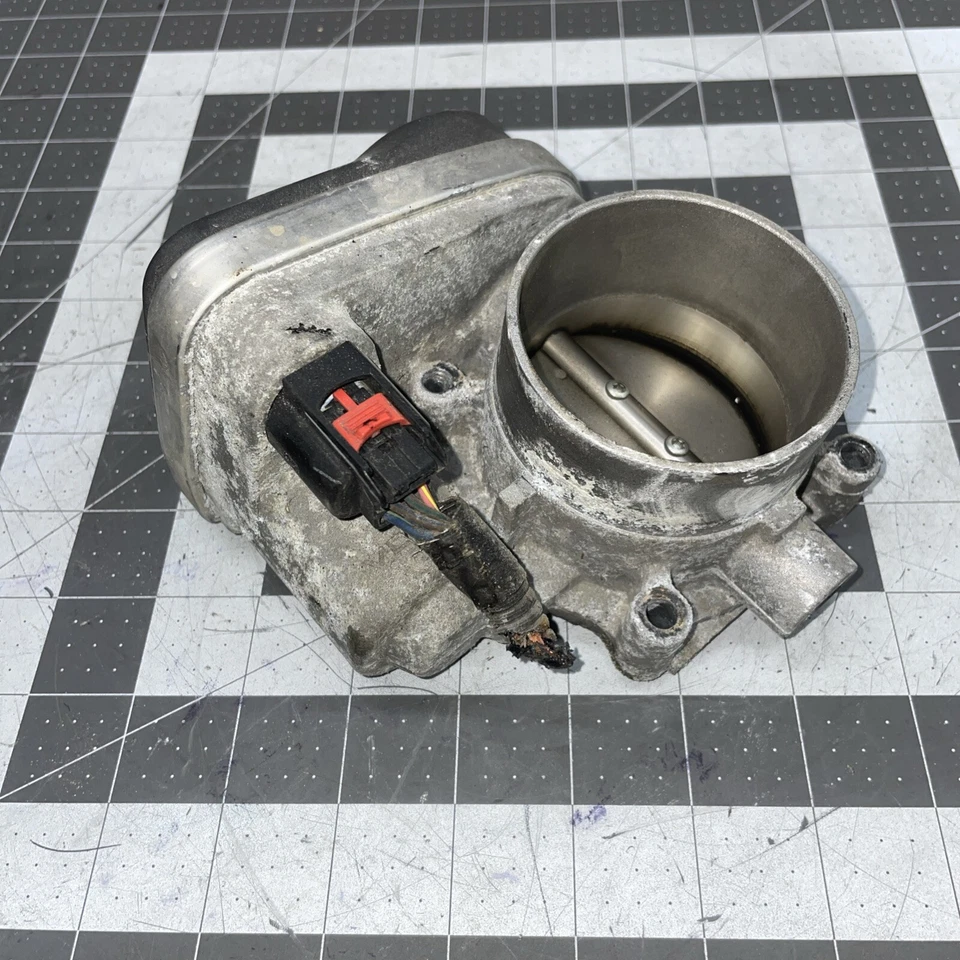 Dodge Nitro 2007 2011 2005 2010 Dodge Charger Chrysler 300 carrocería del acelerador Foto 2 de 4