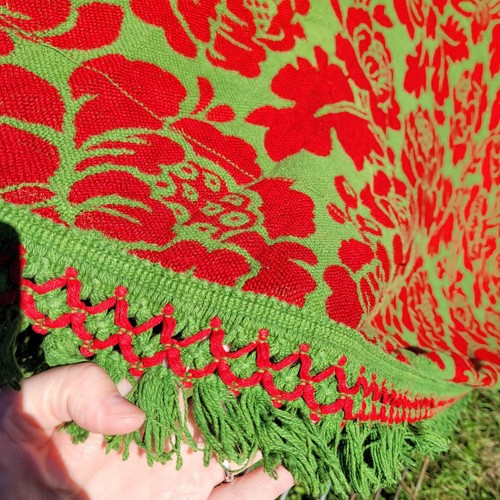 Vtg Sears Bellissimo Collection Bedspread Brocade Red Green Fringe Christmas - Picture 5 of 9