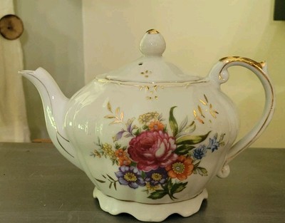 Tea For Two Porcelain Musical Winding Painted Floral Tea Pot Japan Tea Party