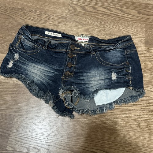 Women’s short shorts size 11